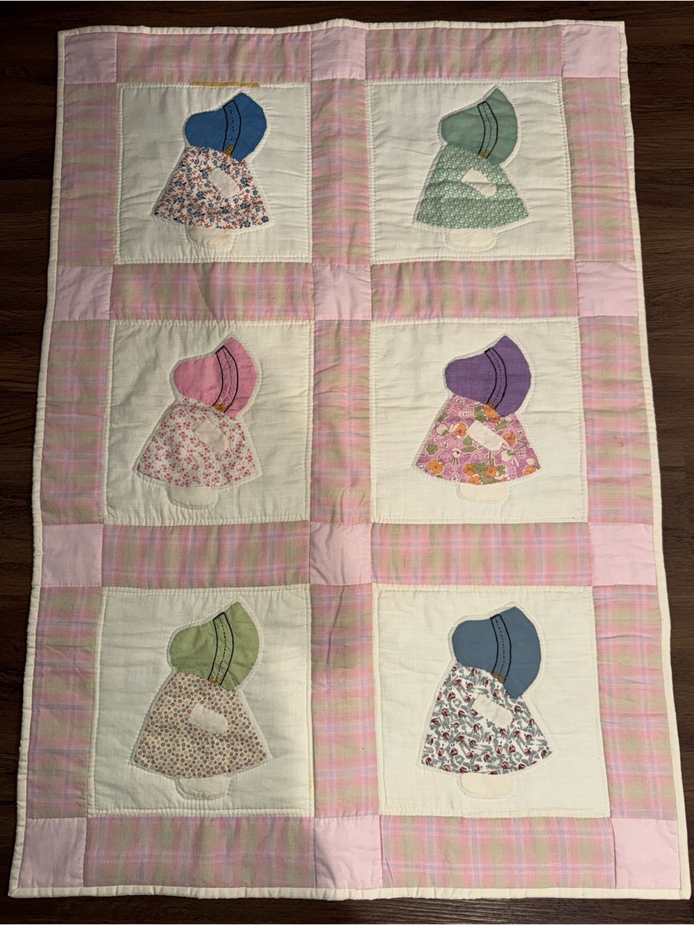 Handmade Sunbonnet Sue Quilt - Pastel Pink & Multi
